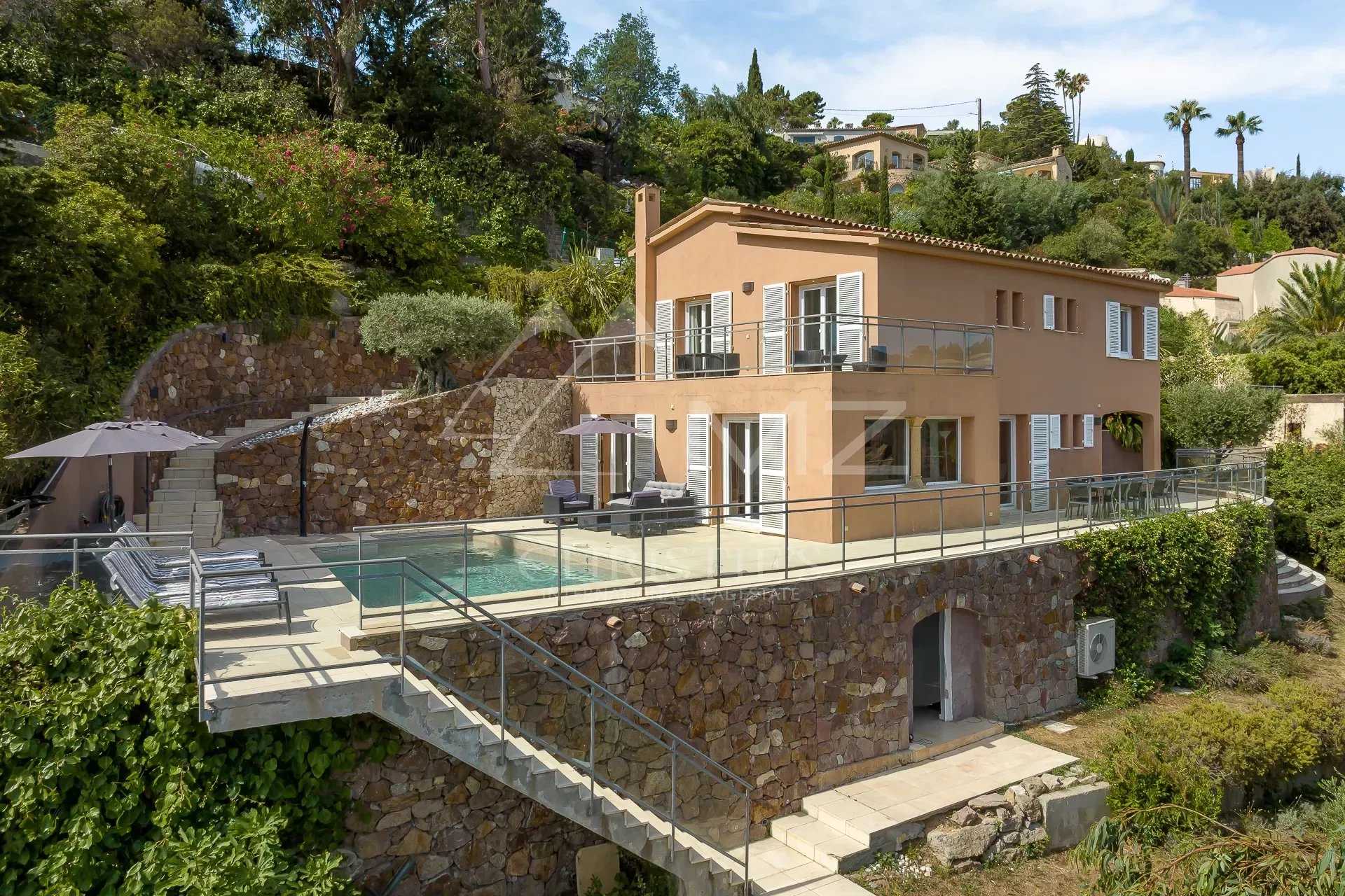 rumah dalam Theoule-sur-Mer, Provence-Alpes-Côte d'Azur 12198020