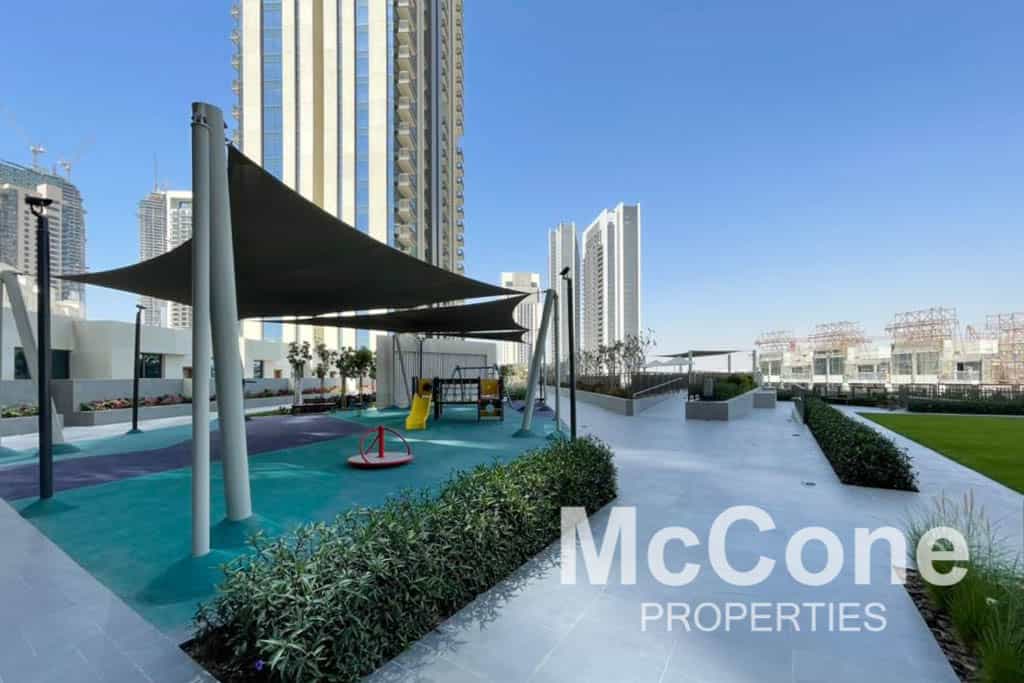 Condominium in دبي, دبي 12198072