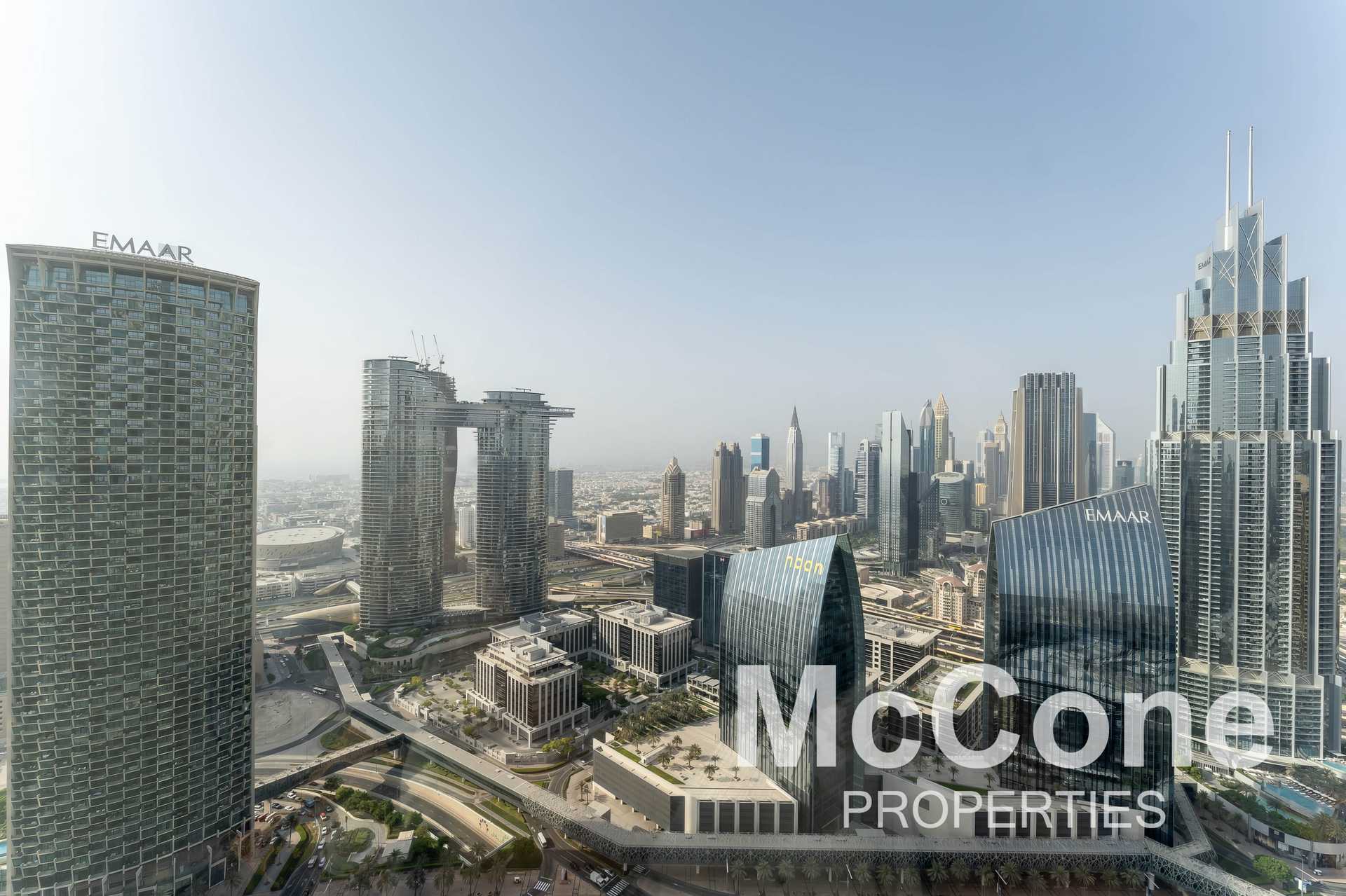 Condominium in Dubai, Dubai 12198083