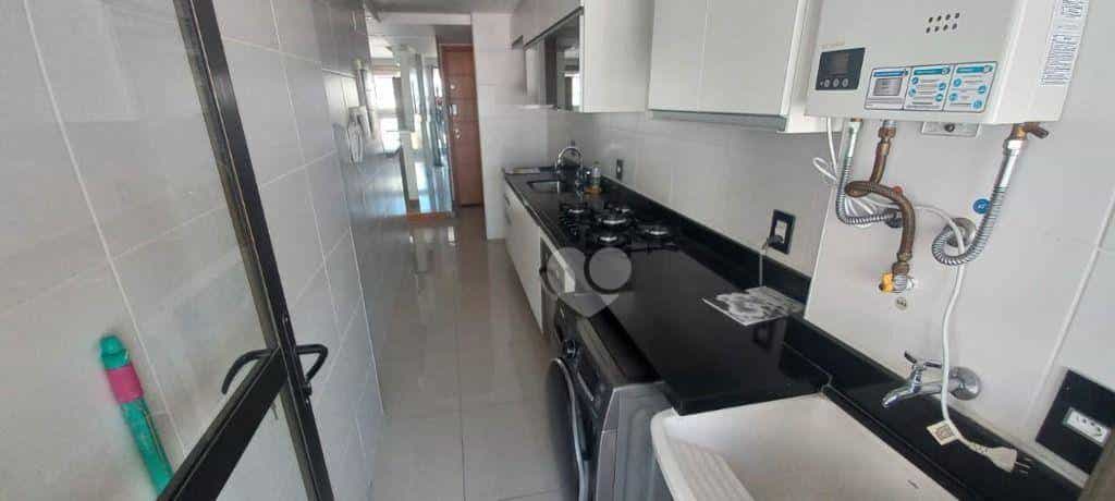 Condominium in Recreio dos Bandeirantes, Rio de Janeiro 12198342