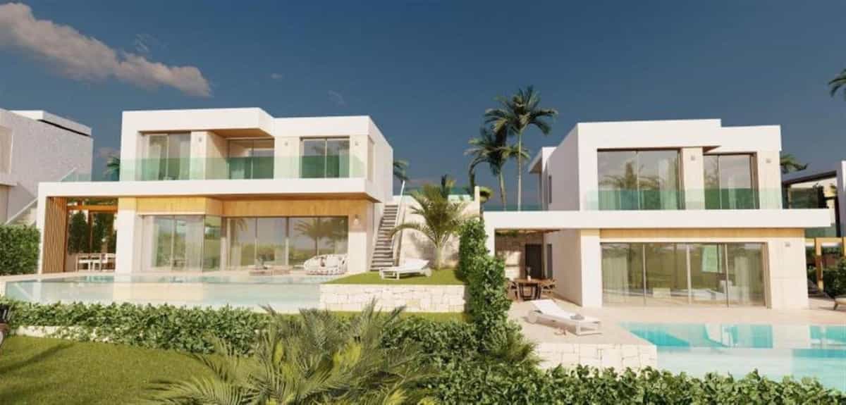 House in Estepona, Andalusia 12198563