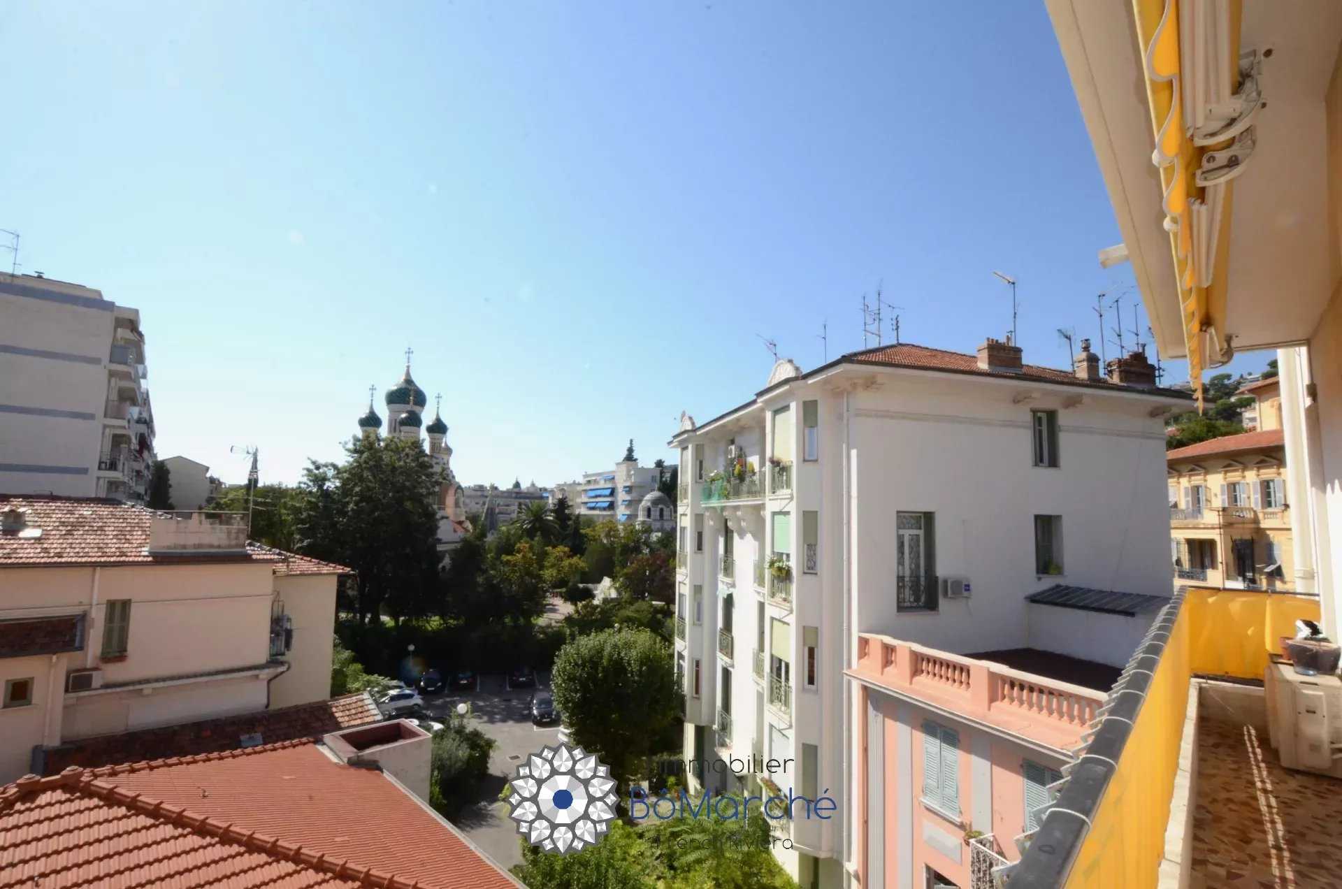 Condominium in Nice, Provence-Alpes-Cote d'Azur 12199059