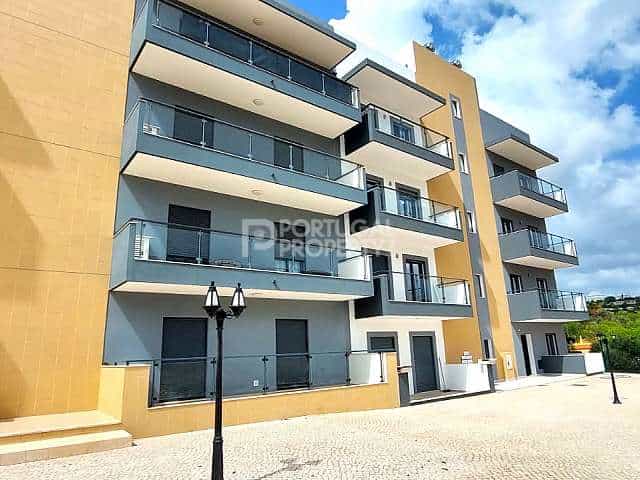 Condominium in Loule, Faro 12199104