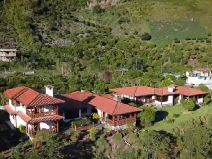 жилой дом в Banos, Tungurahua 12199119