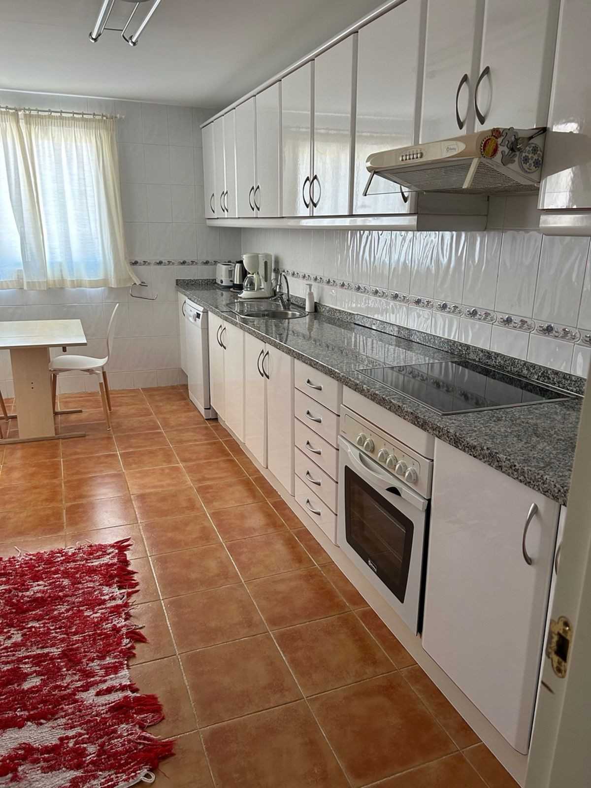 Condominium in Fuengirola, Andalusia 12199151