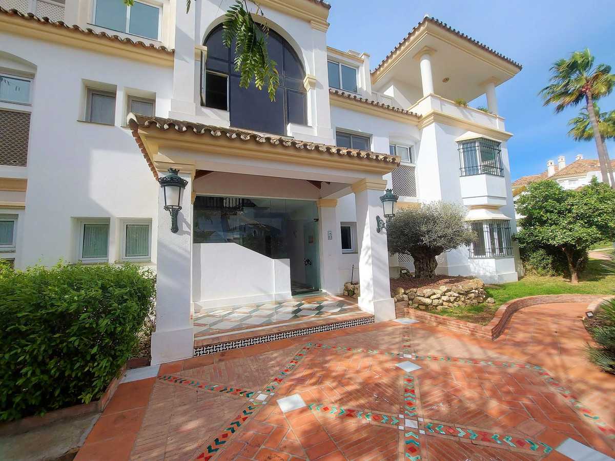 House in Marbella, Andalusia 12199158
