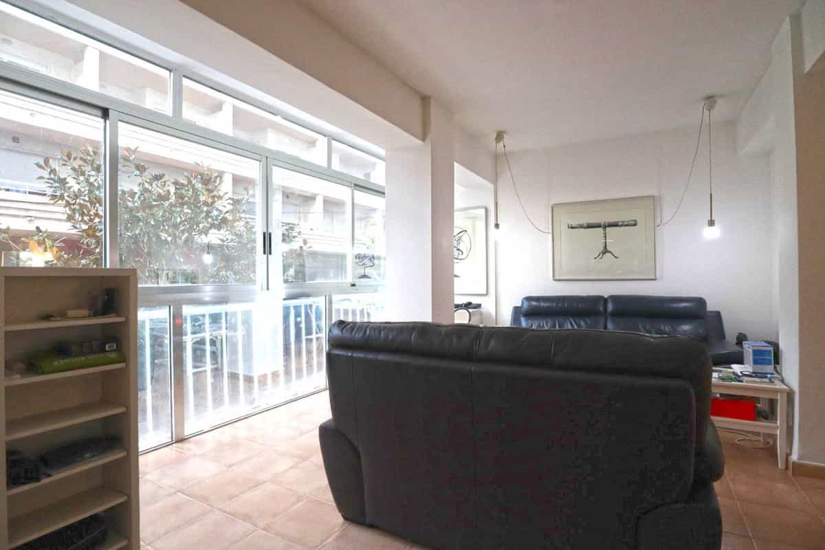 Condominium in Marbella, Andalusia 12199162