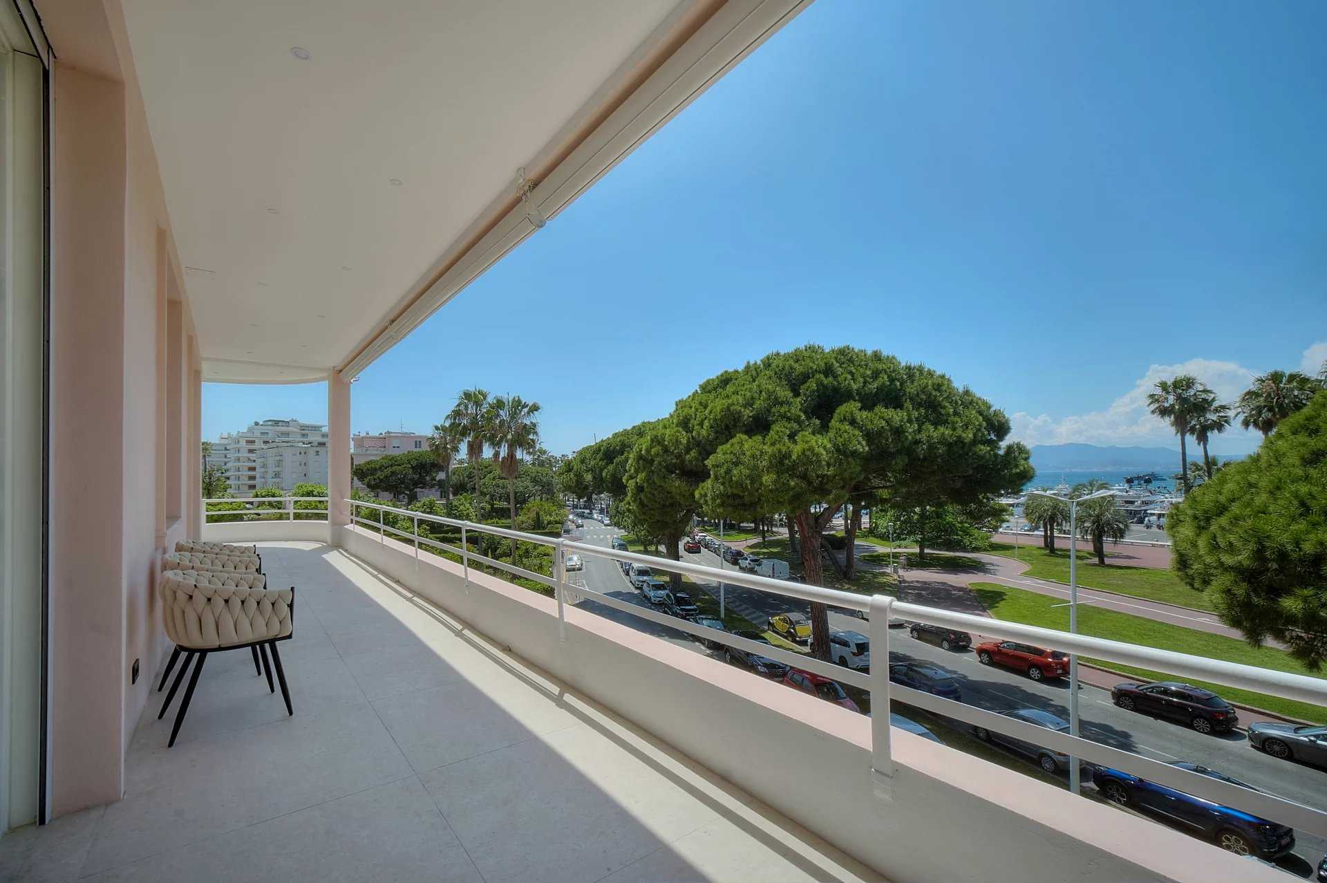 Condominium dans Cannes, Provence-Alpes-Côte d'Azur 12199210