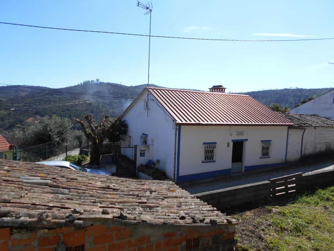 жилой дом в Alvaiázere, Leiria 12199276