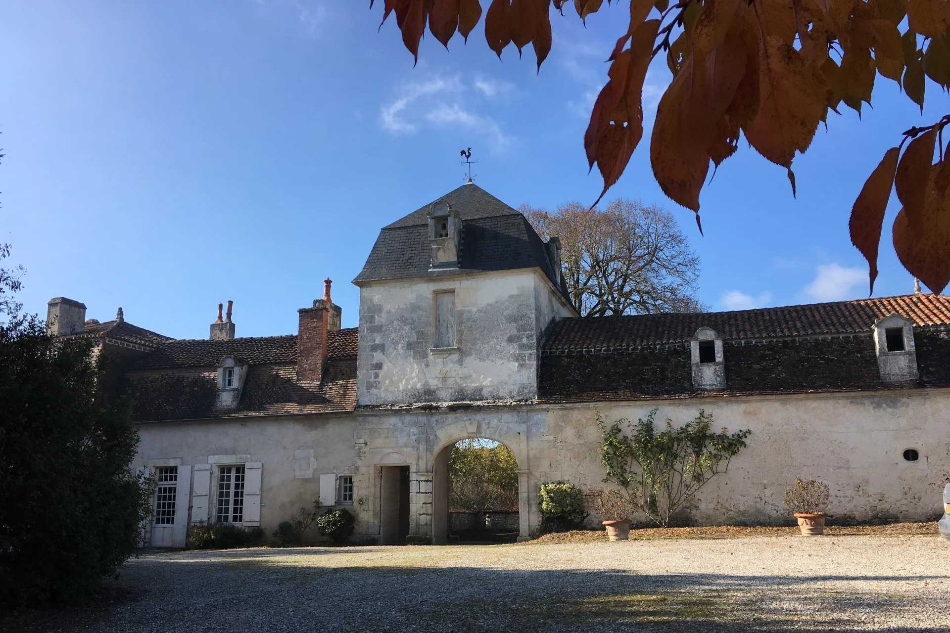 Будинок в Verteillac, Nouvelle-Aquitaine 12199345