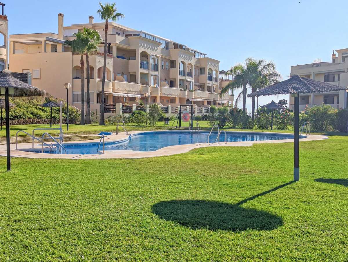 Condominium in Mijas, Andalucía 12199854