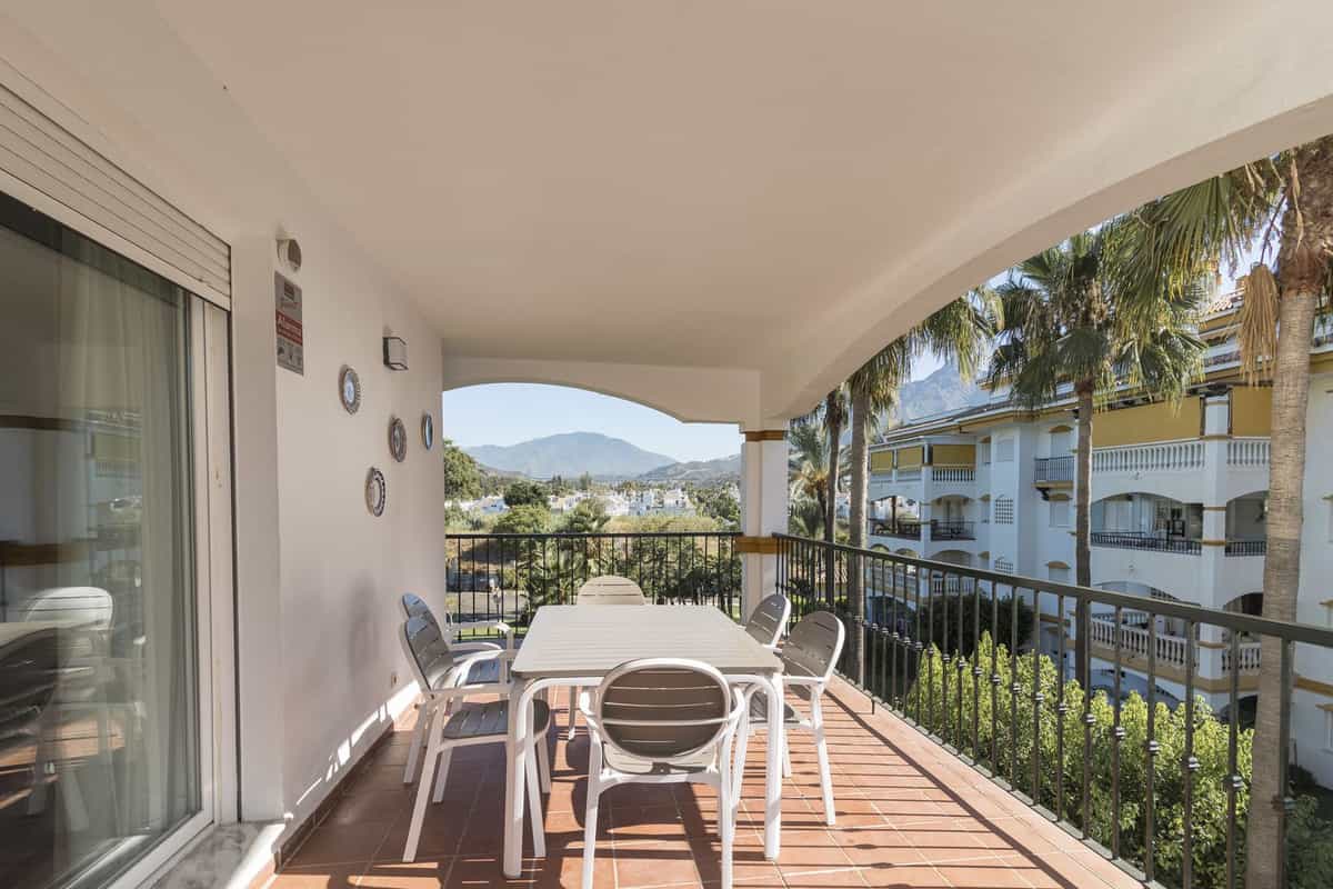 Condominium dans Marbella, Andalousie 12200173