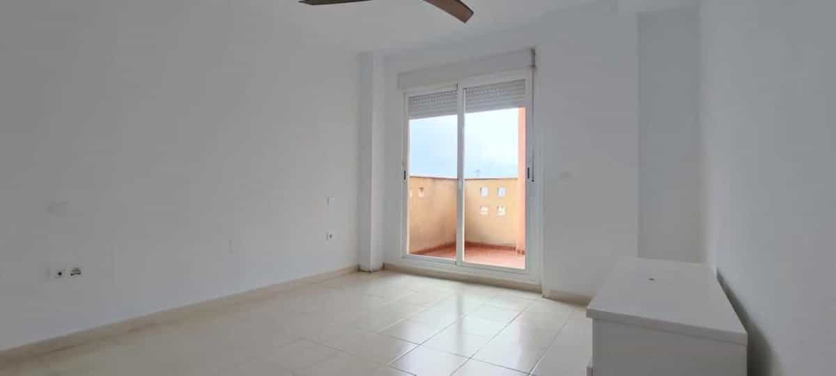 Condominium in Fuengirola, Andalusia 12200374