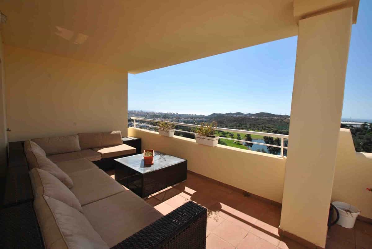 Condominium in Mijas, Andalusia 12200430