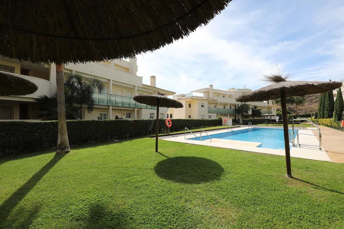 Condominium in Mijas, Andalucía 12200432