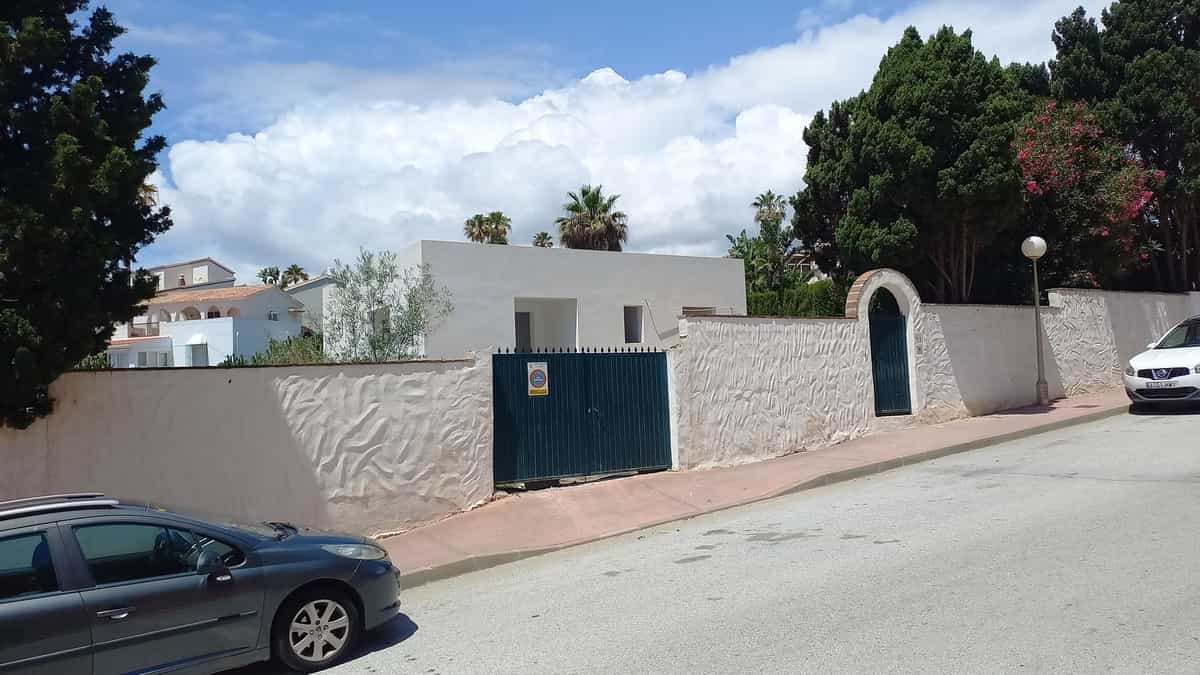 房子 在 El Faro, Andalucía 12200681