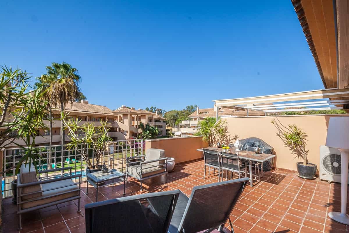 Condominium in Marbella, Andalucía 12200763