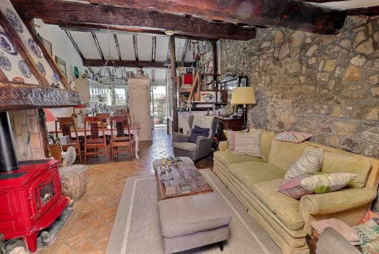 Casa nel Roquebrune-sur-Argens, Provenza-Alpi-Costa Azzurra 12200965