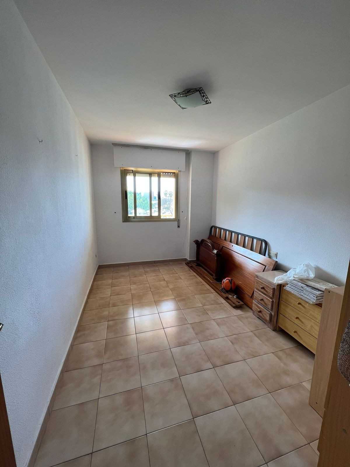 公寓 在 Fuengirola, Andalusia 12201141