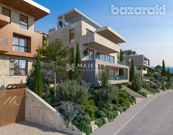 Condominium in Mouttagiaka, Limassol 12201313