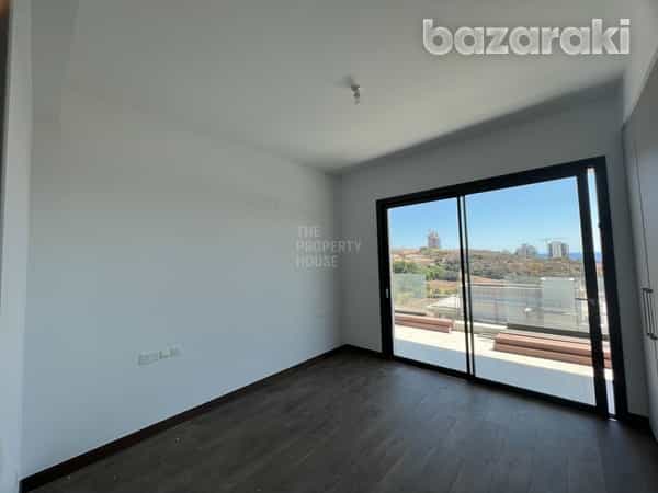 Condominium in Mouttagiaka, Limassol 12201453