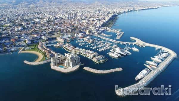 Condominium in Limassol, Lemesos 12201462