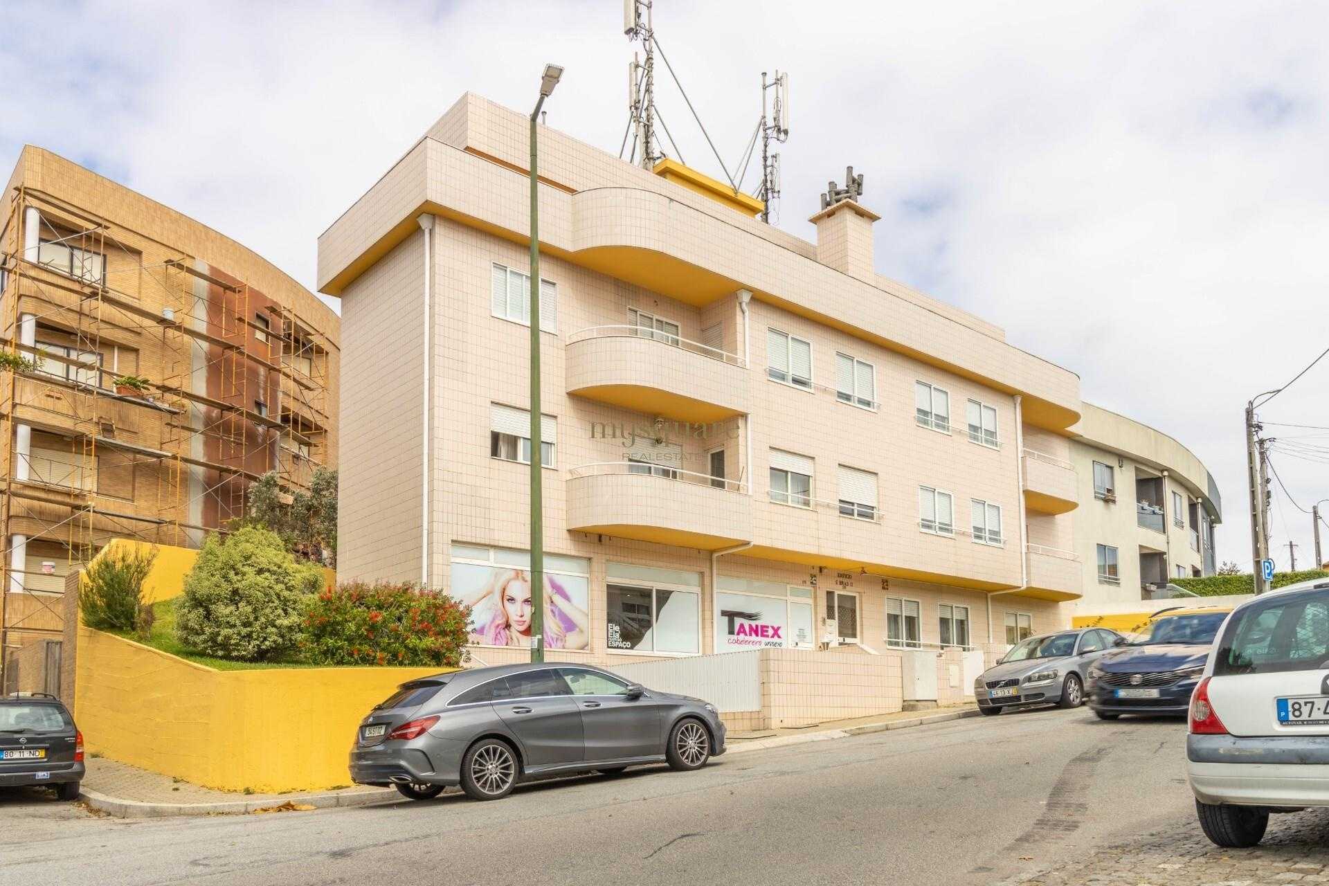 Condominium in , Porto District 12202030