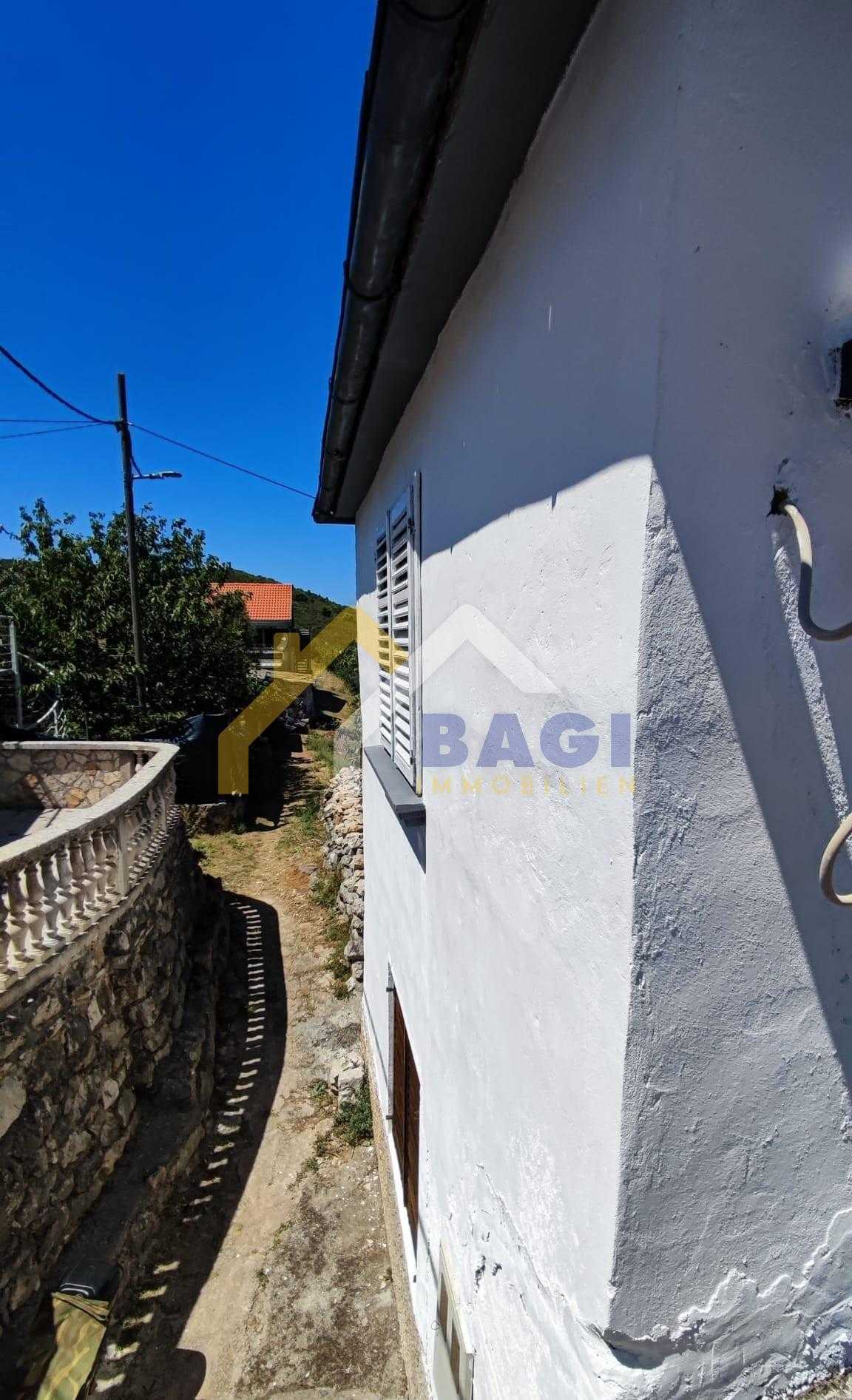 بيت في Pašman, Zadar County 12202756