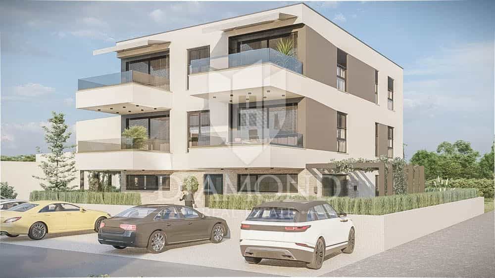 Condominium in Banjole, Istria County 12202833