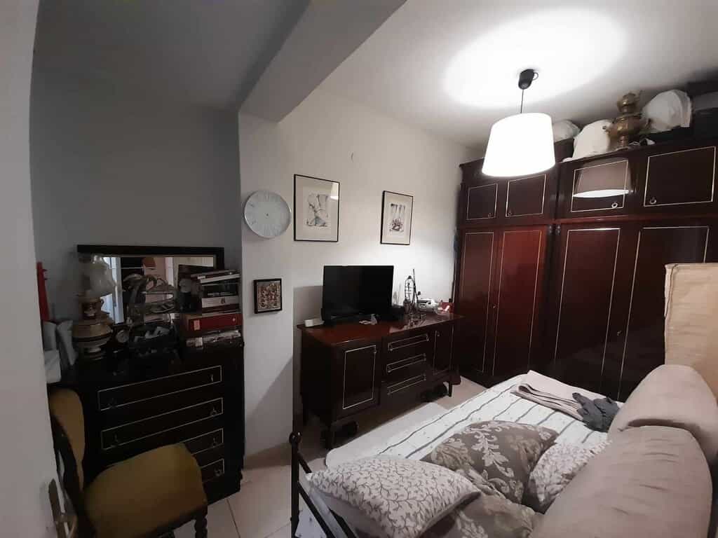Condominium in Thessaloniki, Kentriki Makedonia 12203547