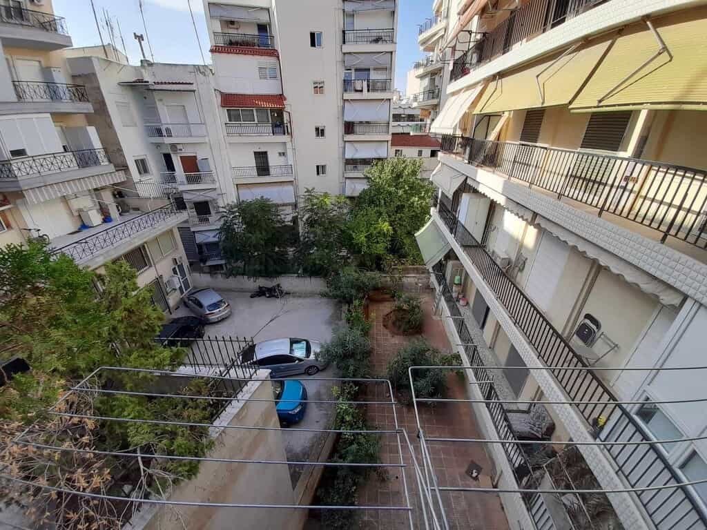 公寓 在 Thessaloniki,  12203547