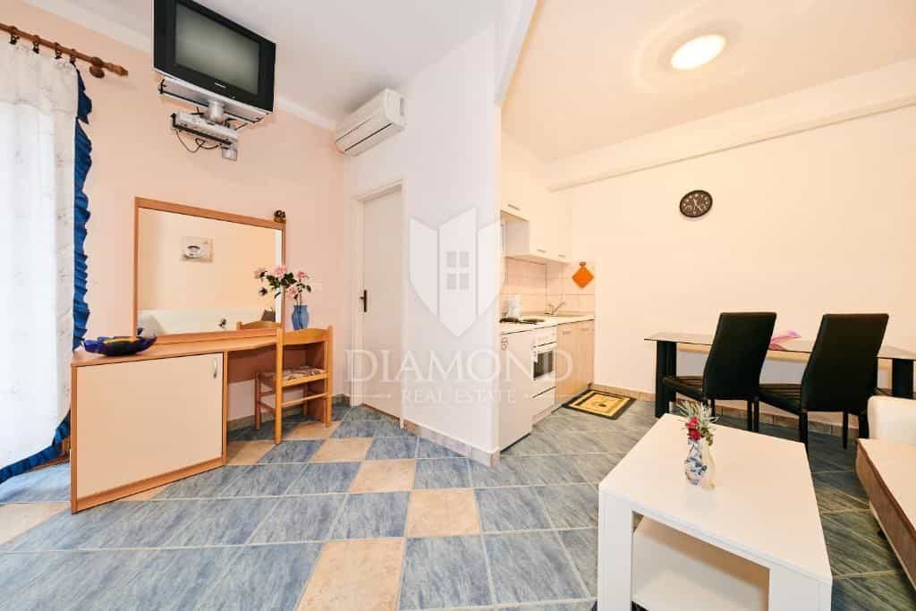 House in Umag, Istria County 12203715