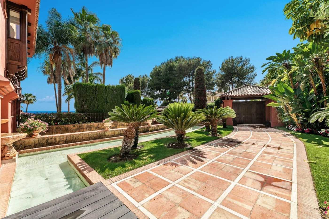 House in Marbella, Andalucía 12203836