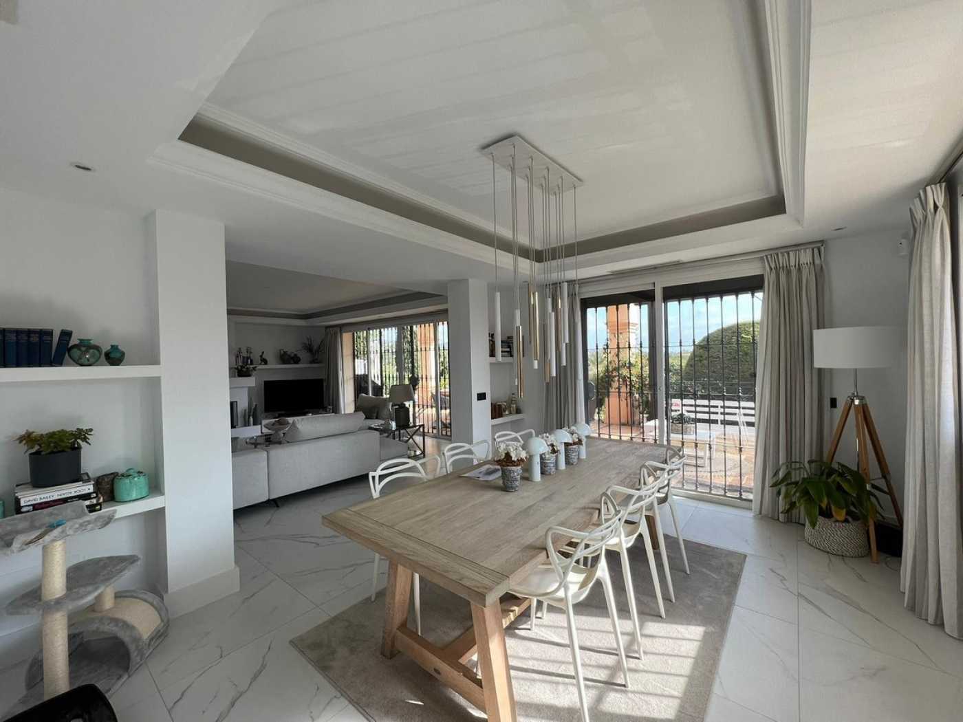 House in Marbella, Andalucía 12203846