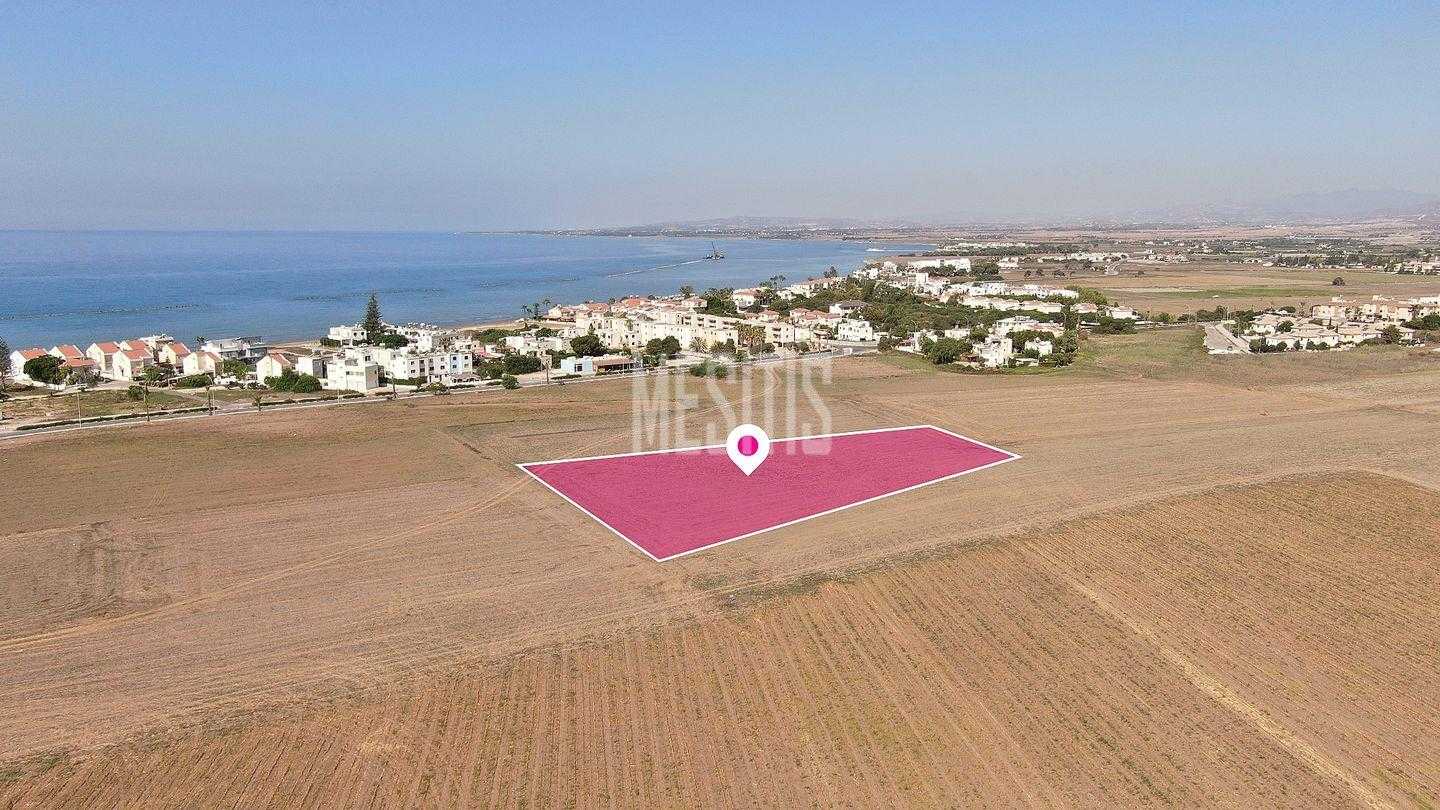 Tanah dalam Perivolia, Larnaka 12204647