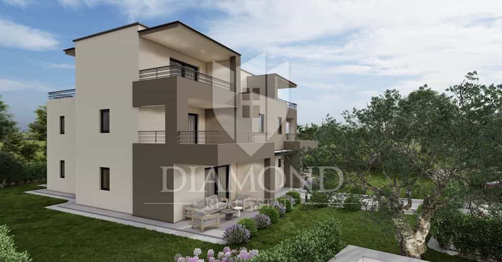 Condominium in Porec, Istarska Zupanija 12204840