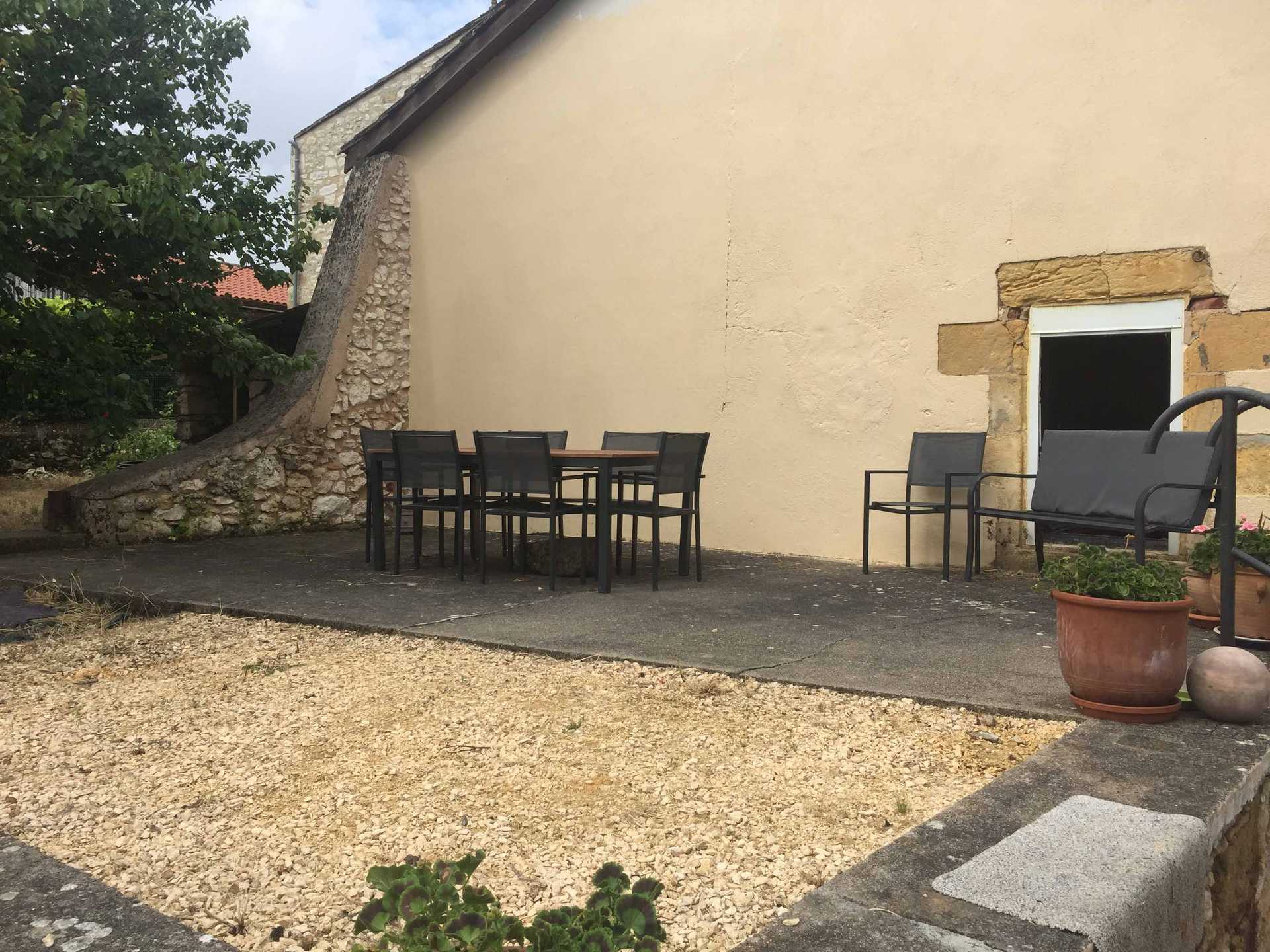 Haus im Montagnac-sur-Lède, Neu-Aquitanien 12205597