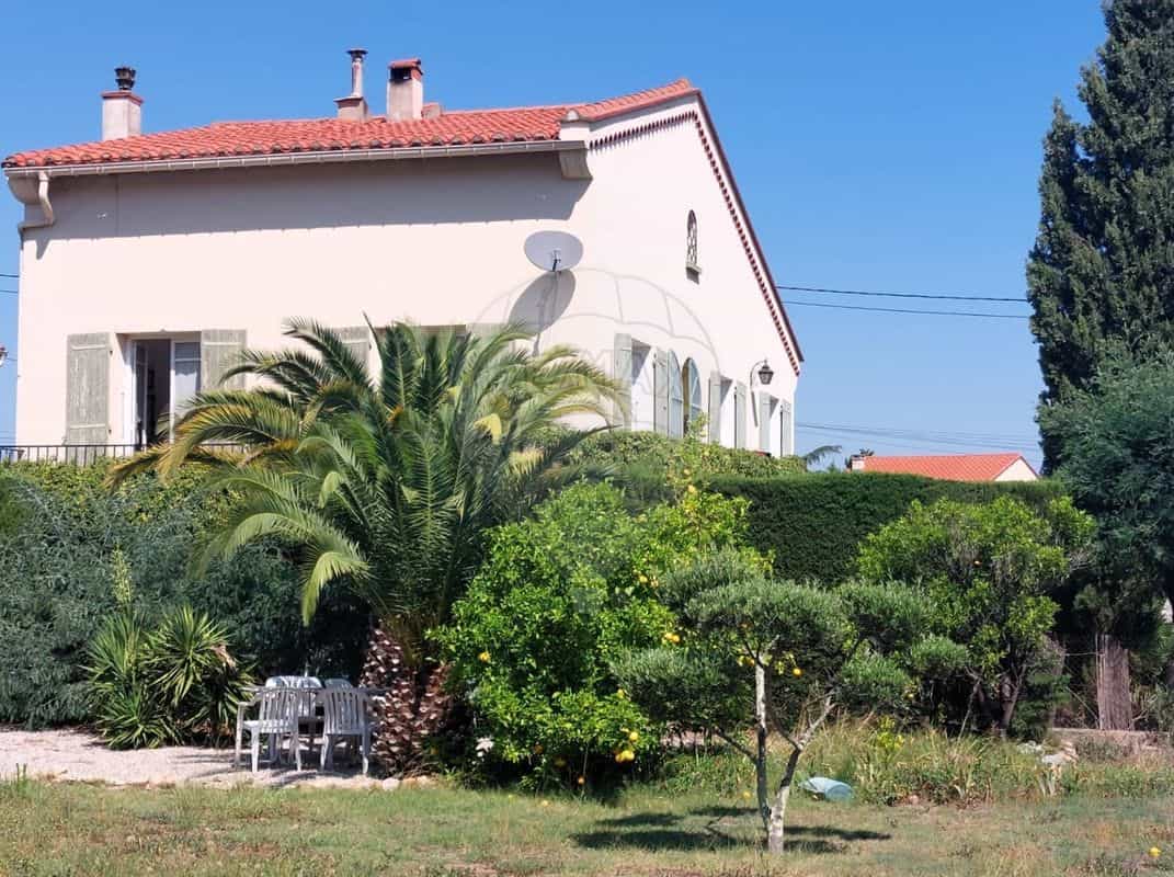 жилой дом в Laroque-des-Albères, Occitanie 12205627