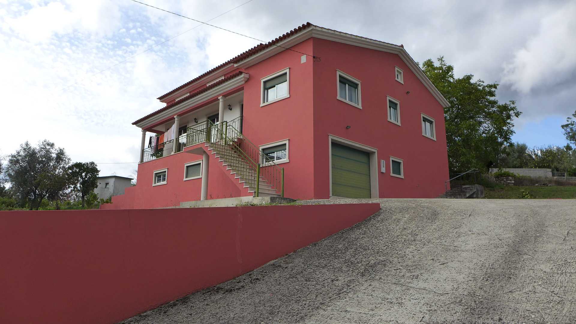 بيت في أنسياو, ليريا 12205792