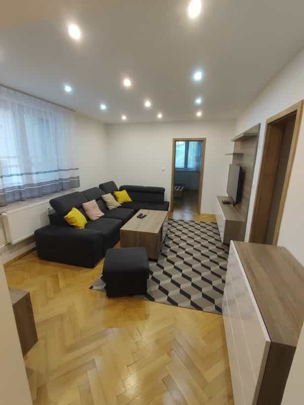 公寓 在 Poprad, Presovsky 12206526