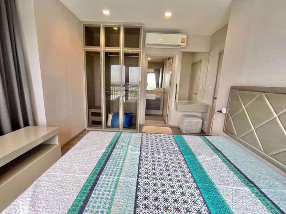 Condominium in Muban Latdarom, Nonthaburi 12210049