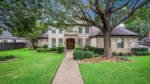 House in Grapevine, Texas 12220864