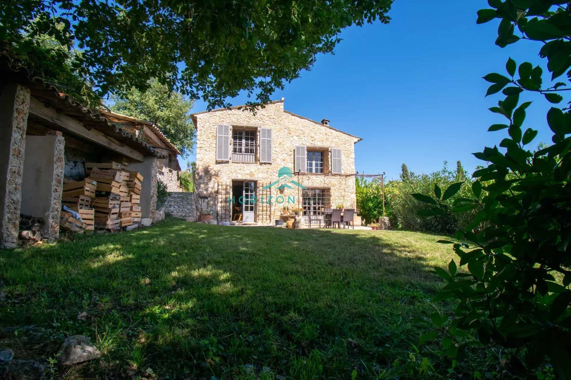 Rumah di Gattières, Alpes-Maritimes 12221746