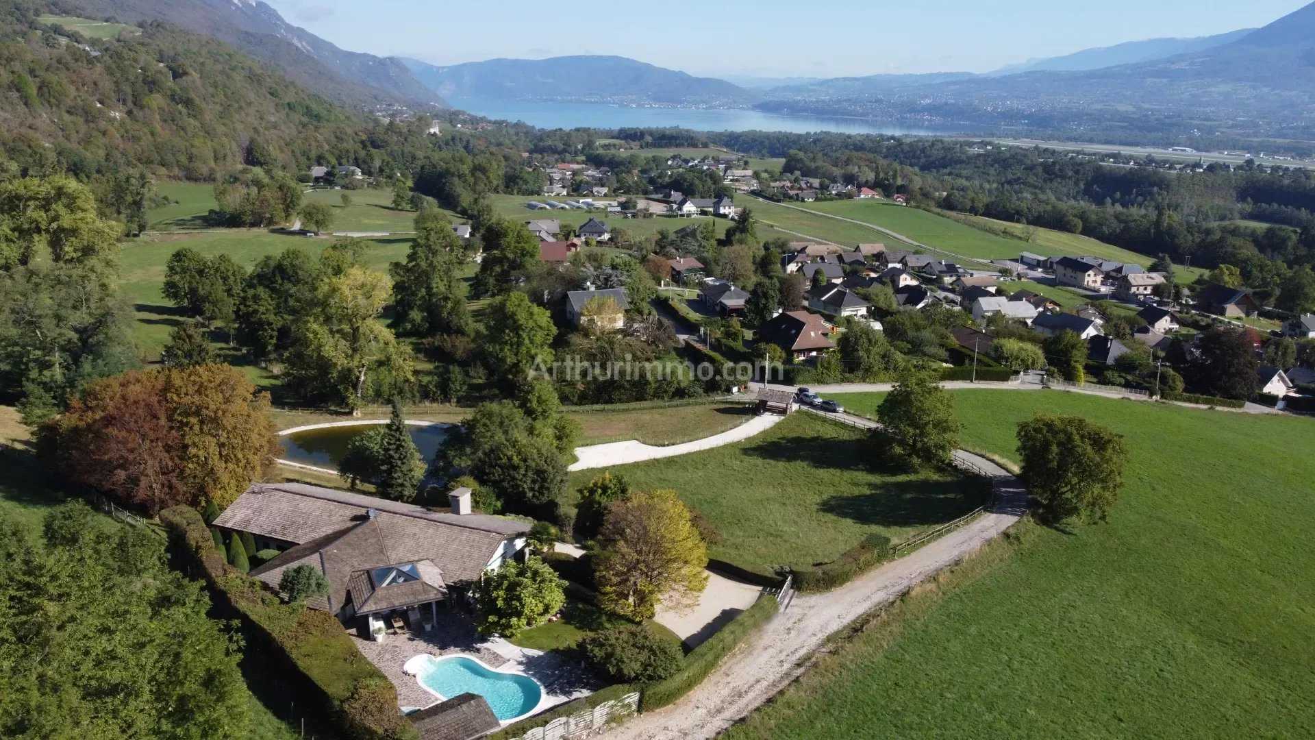 住宅 在 Le Bourget-du-Lac, Savoie 12221780