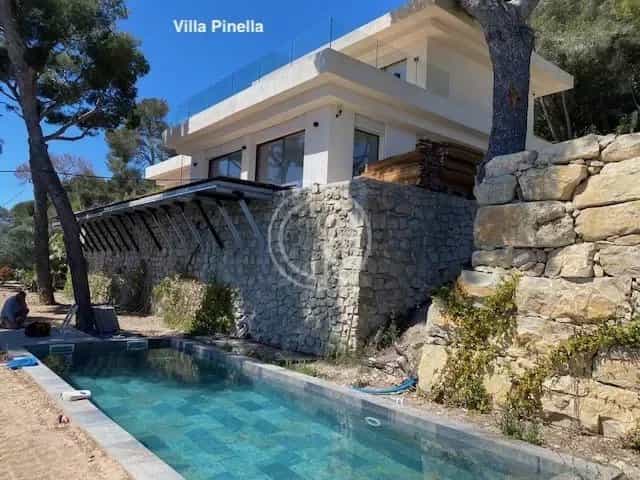 casa en Roquebrune, Provenza-Alpes-Costa Azul 12221786