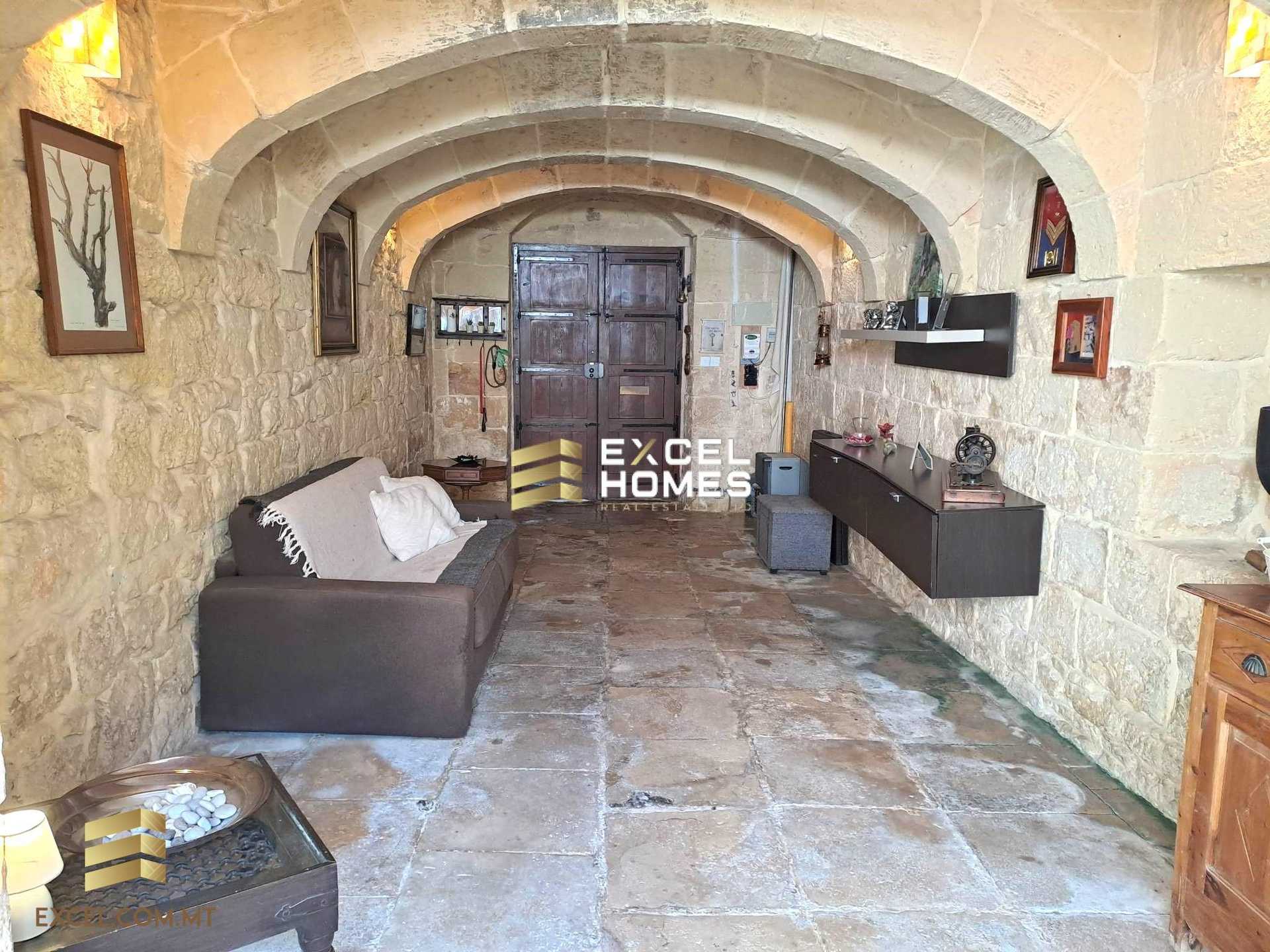 House in Siġġiewi,  12229680