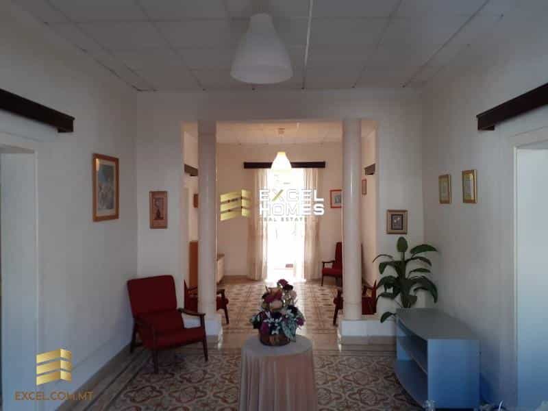 Useita asuntoja sisään Mellieħa,  12230239