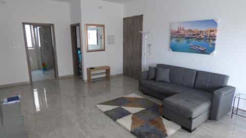 rumah dalam Mġarr,  12234265