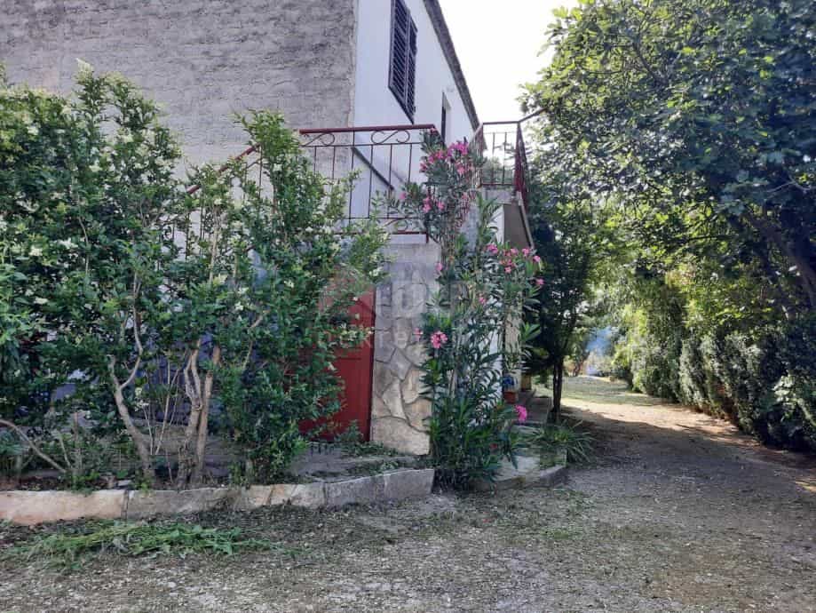 House in Sveti Filip i Jakov, Zadarska županija 12235553