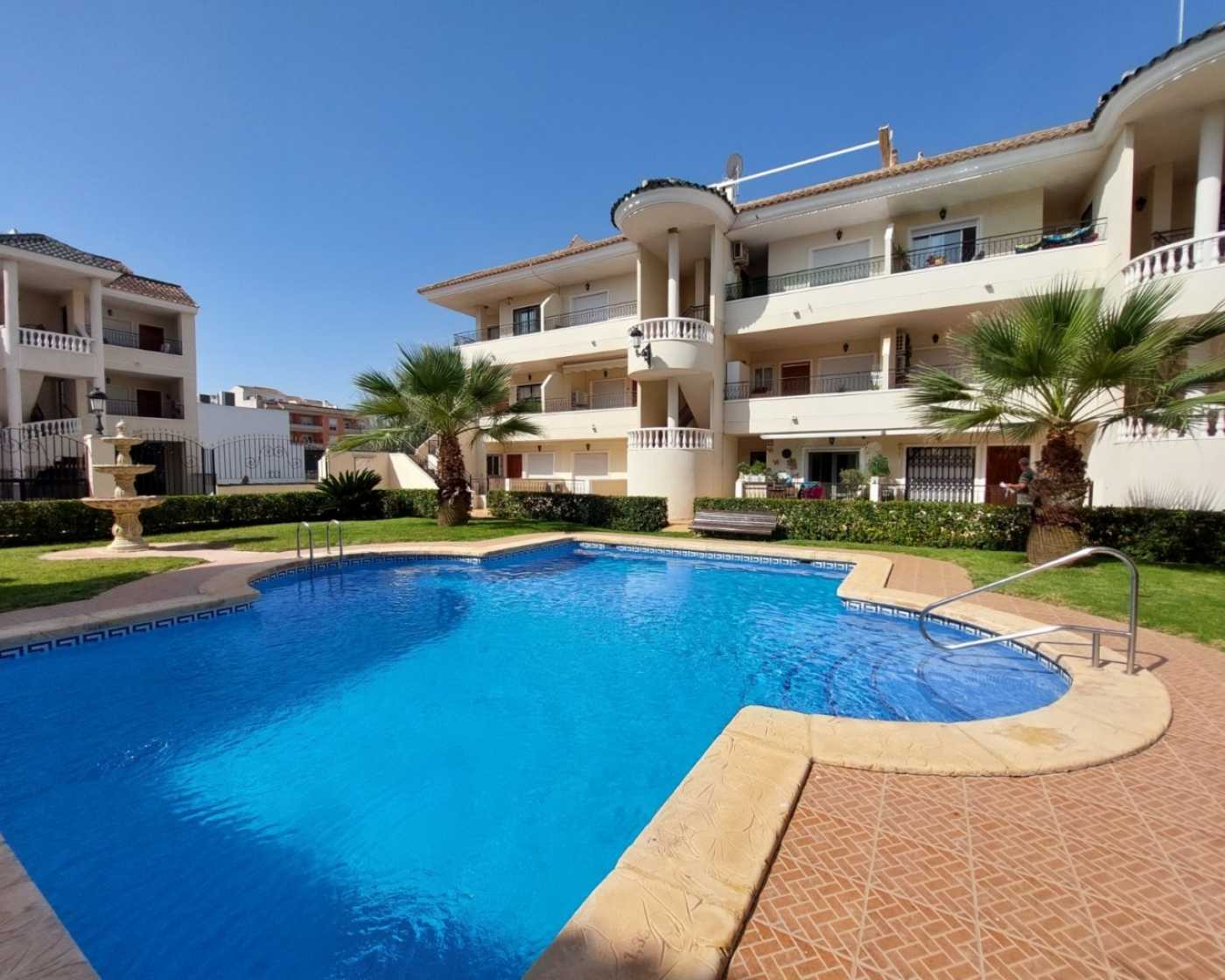 Condominium in Jacarilla, Comunidad Valenciana 12236051